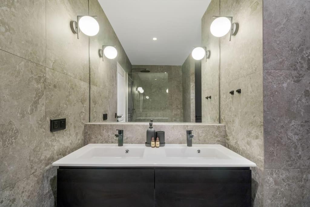Apartment Appart 6pers#2 Bedrooms#bastille#placedesvosges#ac *